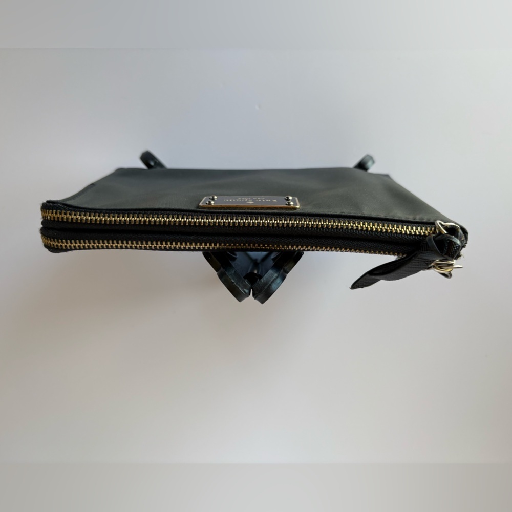 Kate Spade Wilson Road Leona Wristlet Clutch Bag-Black Nylon-Gold-Tone Hardware - Picture 7 of 10